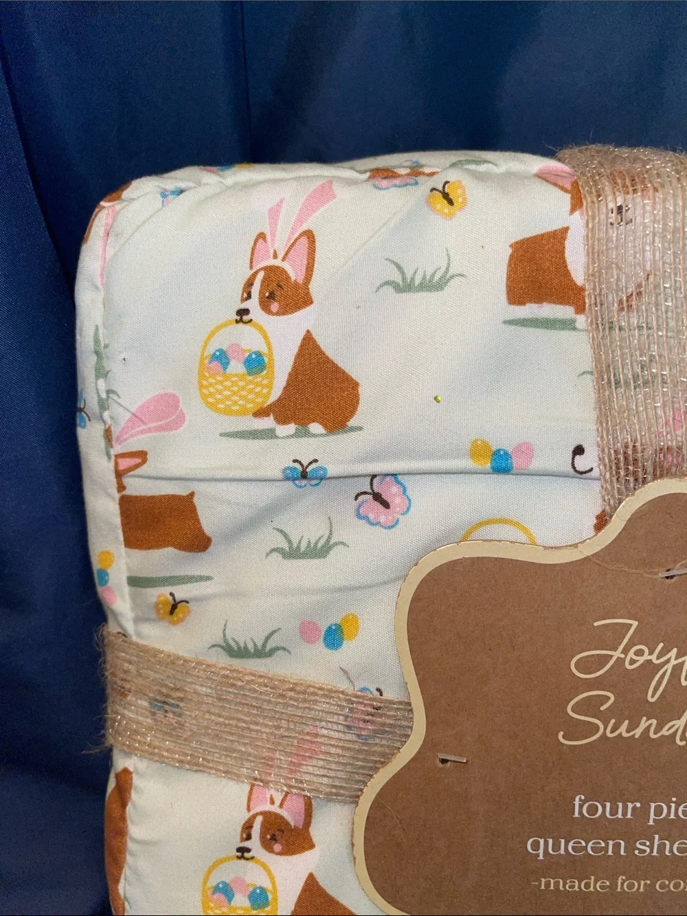 Joyful Sunday - Queen Four-Piece Sheet Set - Light Green with Dogs & Baskets